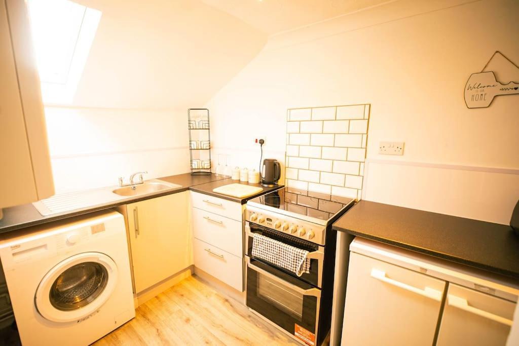 The Beach Suite - Top Floor With Easy Invest Lowestoft Esterno foto